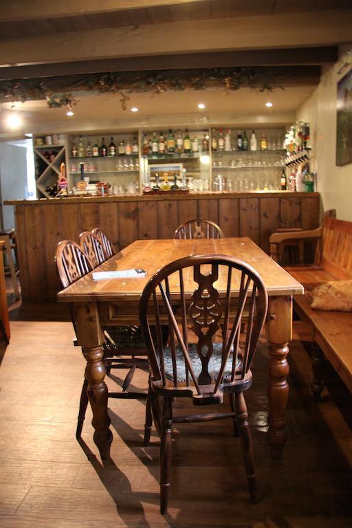 Hollybush Inn Greenhaugh Zewnętrze zdjęcie